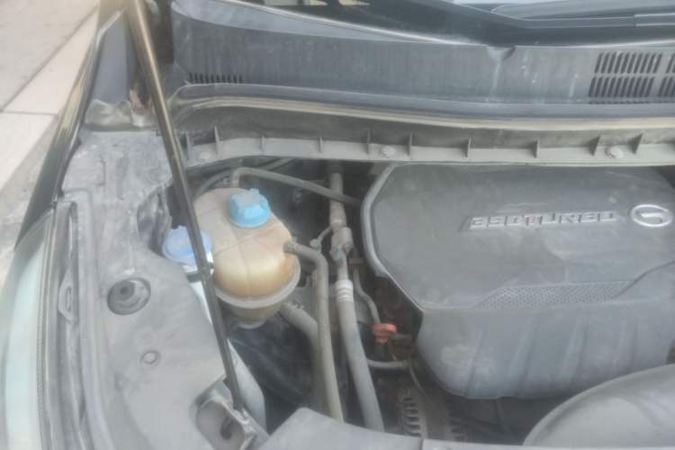 Used GAC Trumpchi M8 2020 Flagship Model 390T Luxury Edition Engine Bay Right