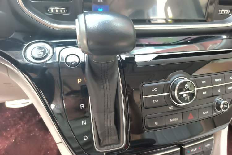 Used GAC Trumpchi M8 2020 Flagship Model 390T Prestige Edition Gear Lever