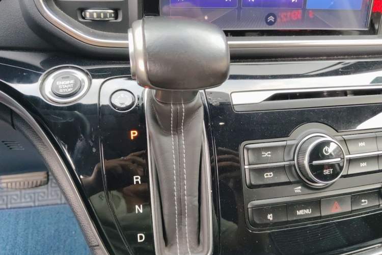 Used GAC Trumpchi M8 2020 Flagship Model 390T Deluxe Edition Gear Lever
