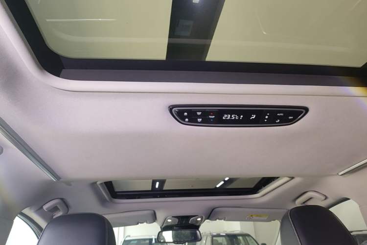 Used GAC Trumpchi M8 2020 Flagship 390T Navigation Model Headliner