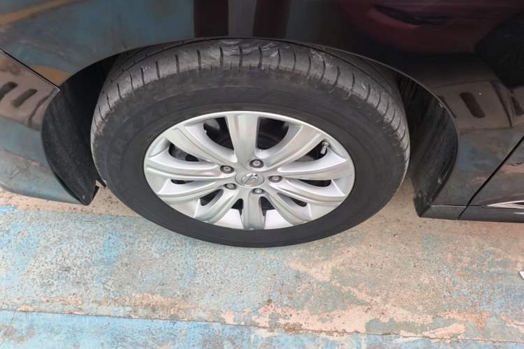 Used GAC Trumpchi M8 2020 Flagship Model 390T Luxury Edition Left Front Wheel Hub
