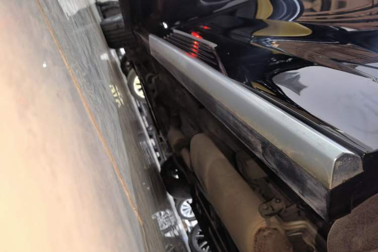 Used GAC Trumpchi M8 2020 Master Edition 390T Supreme Version Left Side Sill