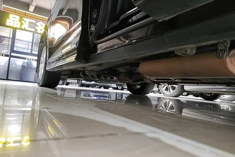 Used GAC Trumpchi M8 2020 Flagship Model 390T Deluxe Edition Left Side Sill