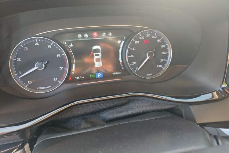 Used GAC Trumpchi M8 2020 Master Edition 390T Supreme Version Odometer Close Up