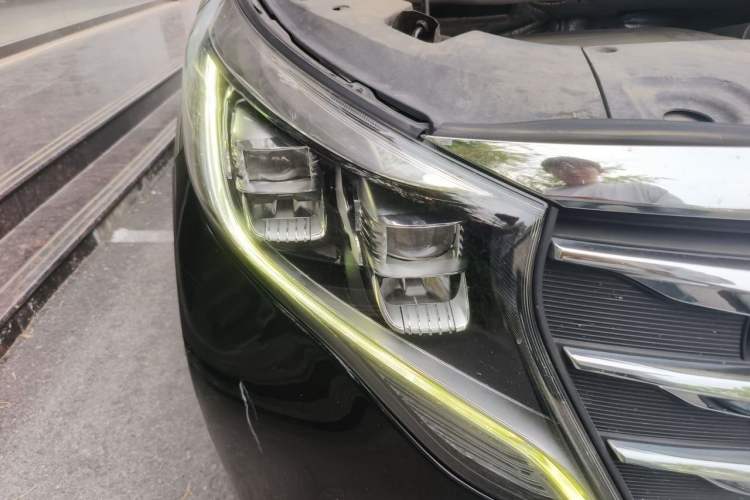 Used GAC Trumpchi M8 2020 390T Deluxe Edition Right Front Headlight