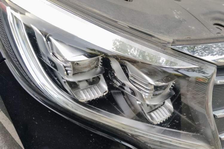 Used GAC Trumpchi M8 2020 Flagship Model 390T Deluxe Edition Right Front Headlight