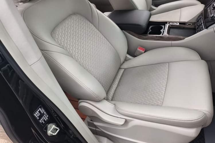 Used GAC Trumpchi M8 2020 Flagship Model 390T Luxury Edition Right Front Seat
