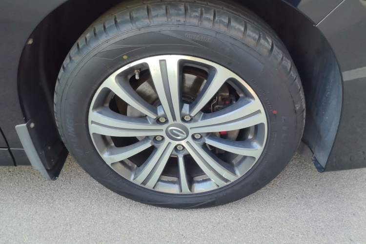 Used GAC Trumpchi M8 2020 Flagship Model 390T Supreme Edition Right Front Wheel Hub