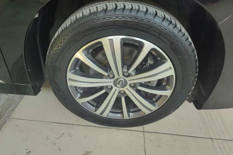 Used GAC Trumpchi M8 2020 Flagship Model 390T Prestige Edition Right Front Wheel Hub