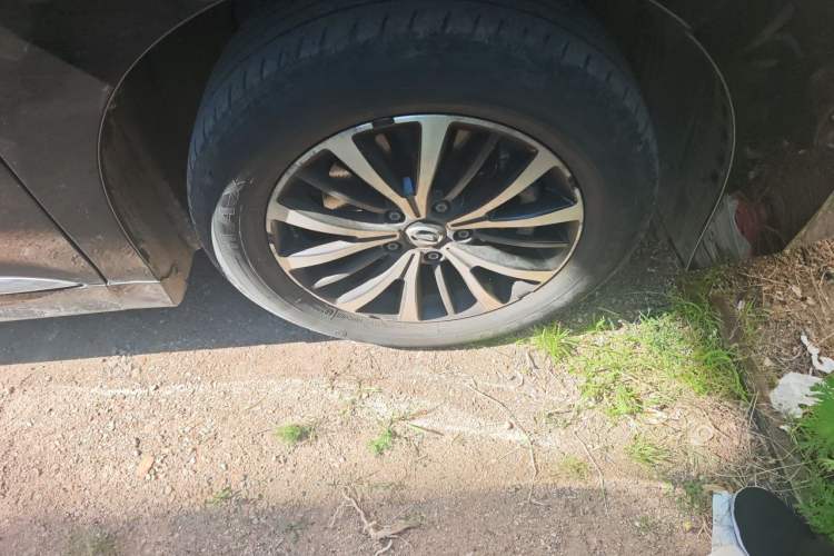 Used GAC Trumpchi M8 2020 390T Deluxe Edition Right Front Wheel Hub