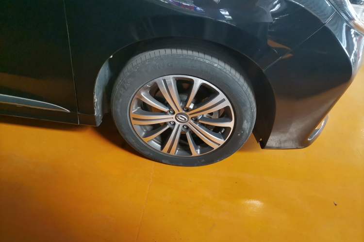 Used GAC Trumpchi M8 2020 Flagship Model 390T Supreme Edition Right Front Wheel Hub