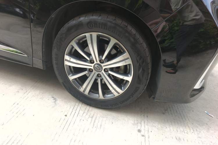 Used GAC Trumpchi M8 2020 Flagship Model 390T Prestige Edition Right Front Wheel Hub