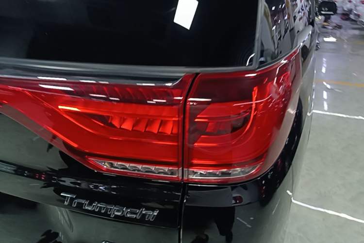 Used GAC Trumpchi M8 2020 Flagship Model 390T Deluxe Edition Right Rear Taillight