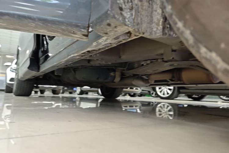 Used GAC Trumpchi M8 2020 Flagship Model 390T Prestige Edition Right Side Sill
