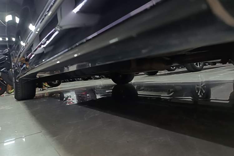 Used GAC Trumpchi M8 2020 Flagship Model 390T Deluxe Edition Right Side Sill