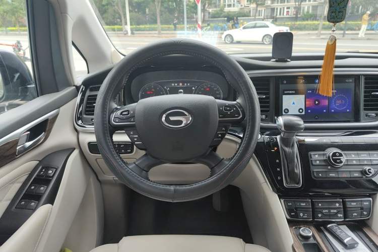 Used GAC Trumpchi M8 2020 Flagship Model 390T Supreme Edition Steering Wheel