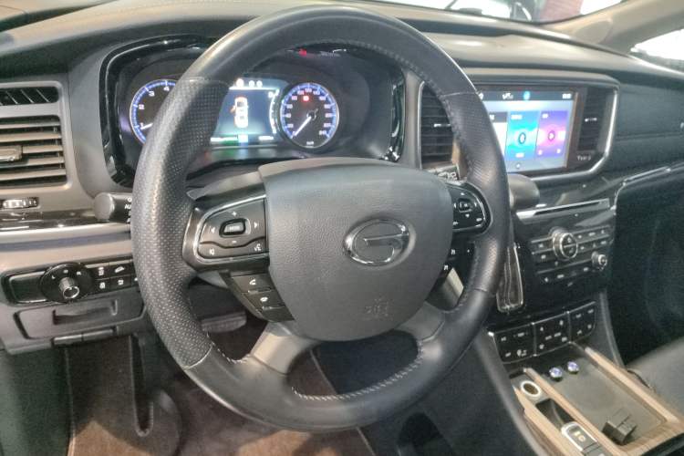 Used GAC Trumpchi M8 2020 Flagship Model 390T Prestige Edition Steering Wheel