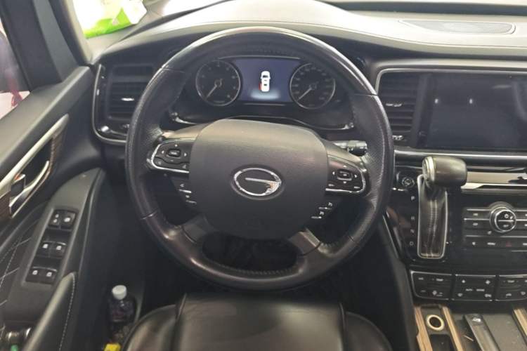 Used GAC Trumpchi M8 2020 Flagship Model 390T Prestige Edition Steering Wheel