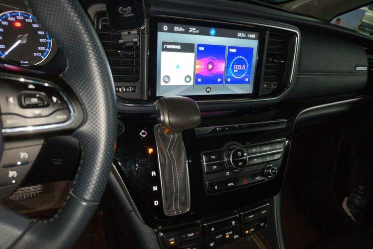 Used GAC Trumpchi M8 2020 Flagship Model 390T Prestige Edition Audio And AC Panel