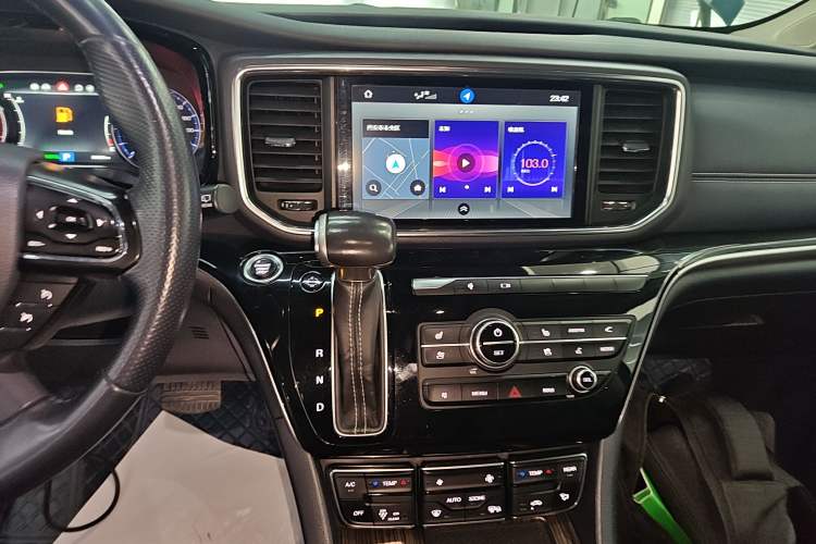 Used GAC Trumpchi M8 2020 Flagship Model 390T Supreme Edition Audio And AC Panel