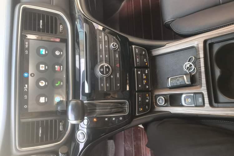 Used GAC Trumpchi M8 2020 Flagship Model 390T Prestige Edition Audio And AC Panel