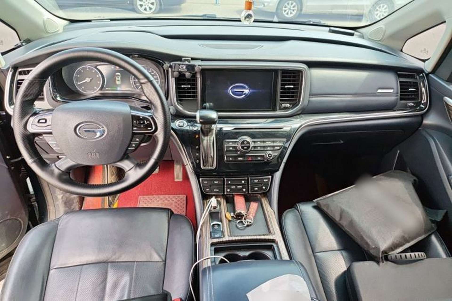 Used GAC Trumpchi M8 2020 Flagship Model 390T Deluxe Edition Center Console