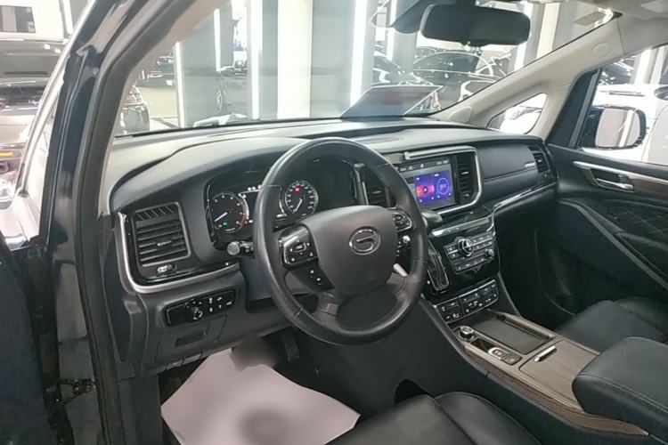 Used GAC Trumpchi M8 2020 Flagship Model 390T Supreme Edition Center Console