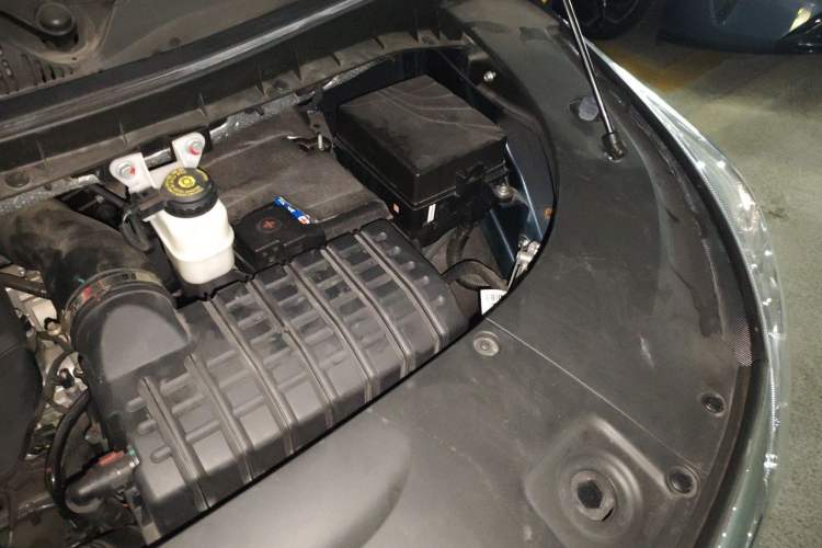 Used GAC Trumpchi M8 2020 Flagship Model 390T Prestige Edition Engine Bay Left