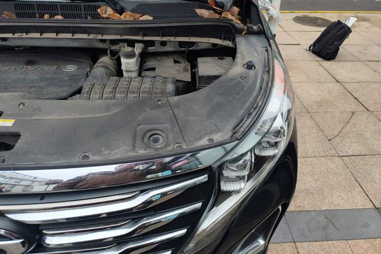 Used GAC Trumpchi M8 2020 Flagship Model 390T Luxury Edition Engine Bay Left