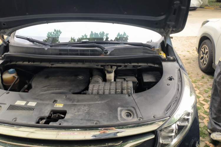 Used GAC Trumpchi M8 2020 Flagship Model 390T Prestige Edition Engine Bay Left