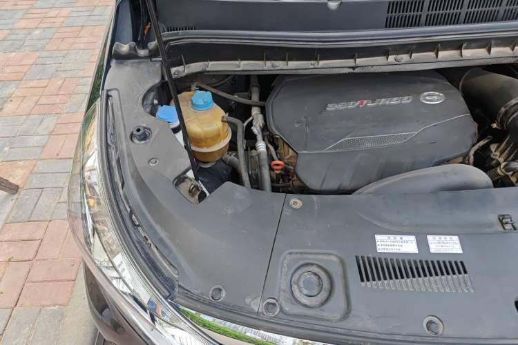 Used GAC Trumpchi M8 2020 Flagship Model 390T Deluxe Edition Engine Bay Right