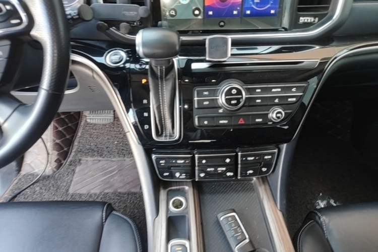 Used GAC Trumpchi M8 2020 Flagship Model 390T Prestige Edition Gear Lever