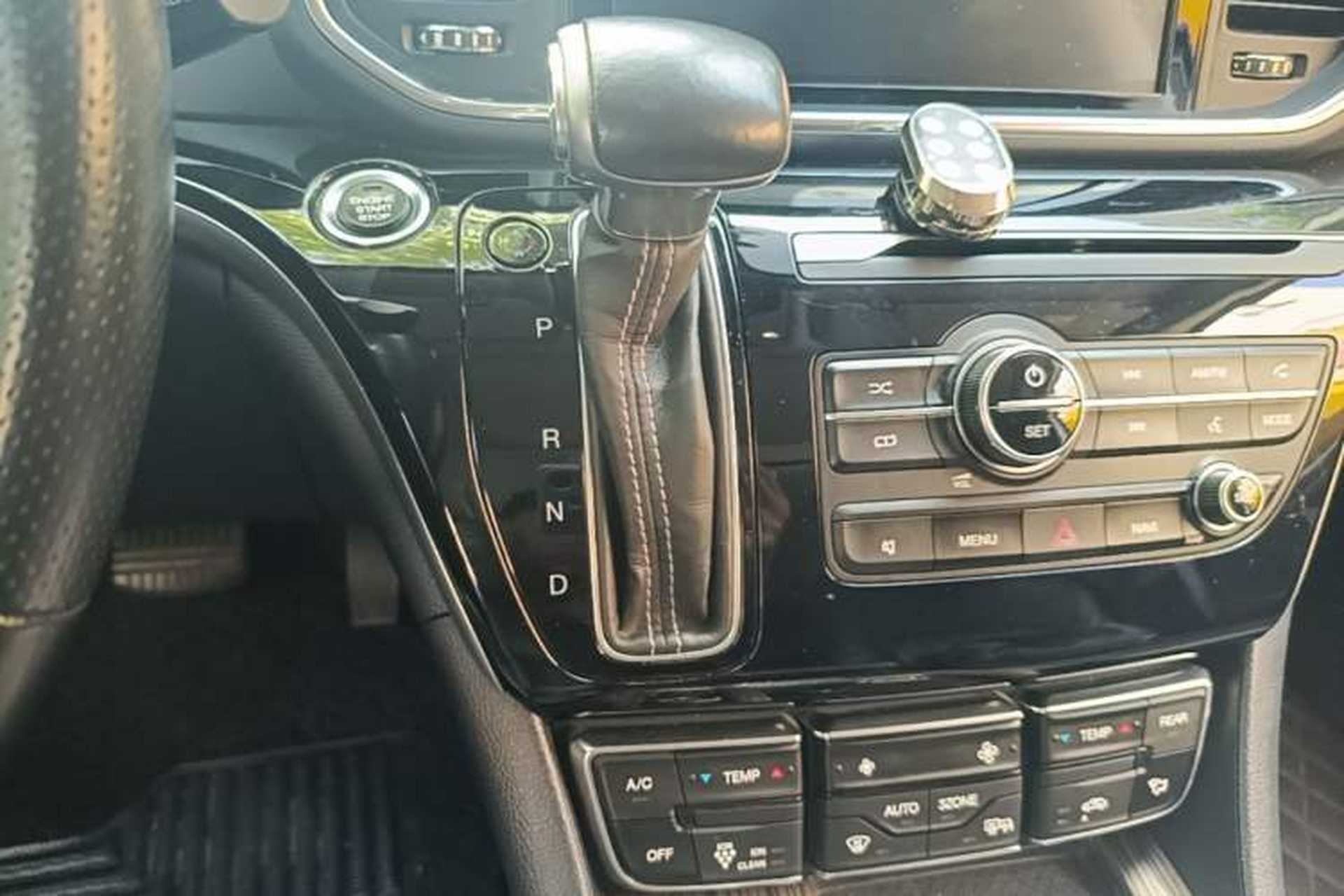 Used GAC Trumpchi M8 2020 Flagship Model 390T Prestige Edition Gear Lever