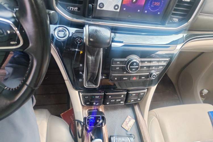Used GAC Trumpchi M8 2020 Flagship Model 390T Prestige Edition Gear Lever
