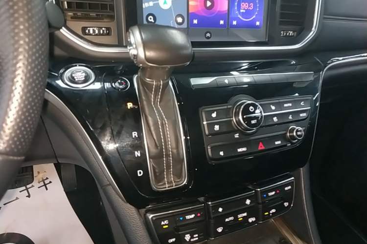Used GAC Trumpchi M8 2020 Flagship Model 390T Supreme Edition Gear Lever