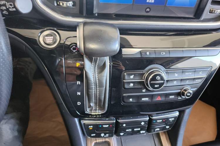 Used GAC Trumpchi M8 2020 Master Edition 390T Supreme Version Gear Lever