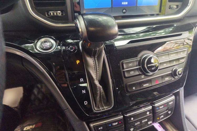 Used GAC Trumpchi M8 2020 390T Deluxe Edition Gear Lever