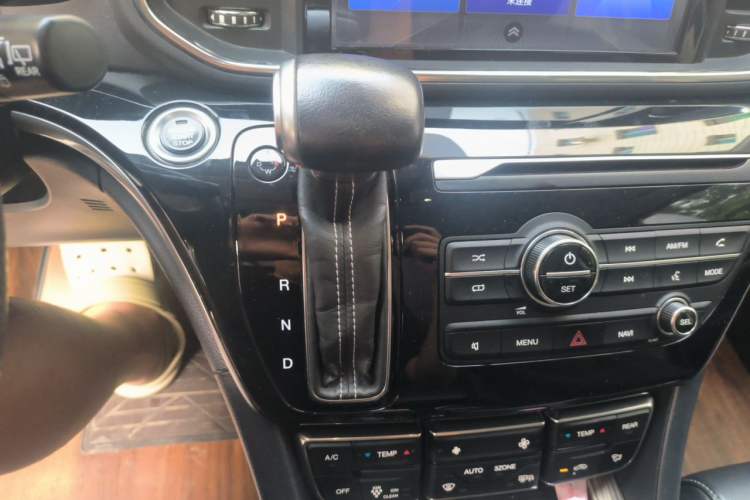 Used GAC Trumpchi M8 2020 Flagship Model 390T Prestige Edition Gear Lever