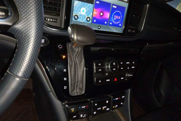 Used GAC Trumpchi M8 2020 Flagship Model 390T Prestige Edition Gear Lever