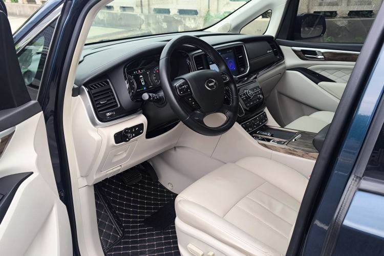 Used GAC Trumpchi M8 2020 390T Deluxe Edition Interior 1