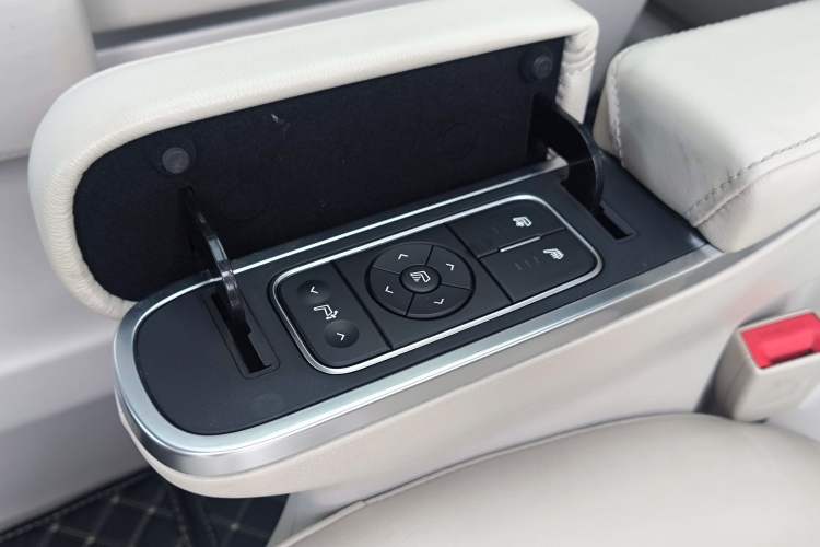 Used GAC Trumpchi M8 2020 390T Deluxe Edition Interior 10