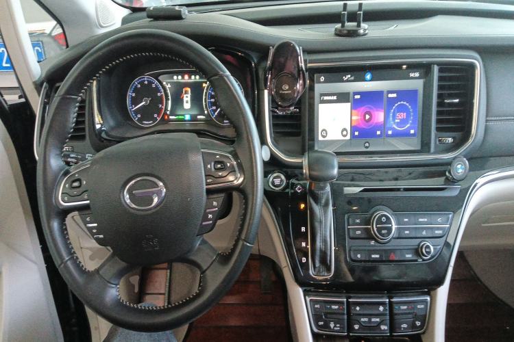 Used GAC Trumpchi M8 2020 390T Deluxe Edition Interior 2