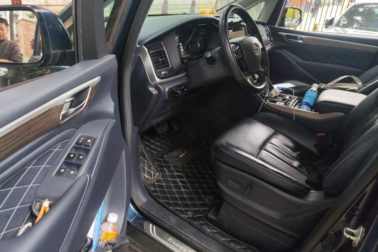 Used GAC Trumpchi M8 2020 390T Deluxe Edition Interior 3