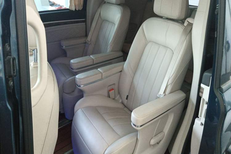 Used GAC Trumpchi M8 2020 390T Deluxe Edition Interior 4