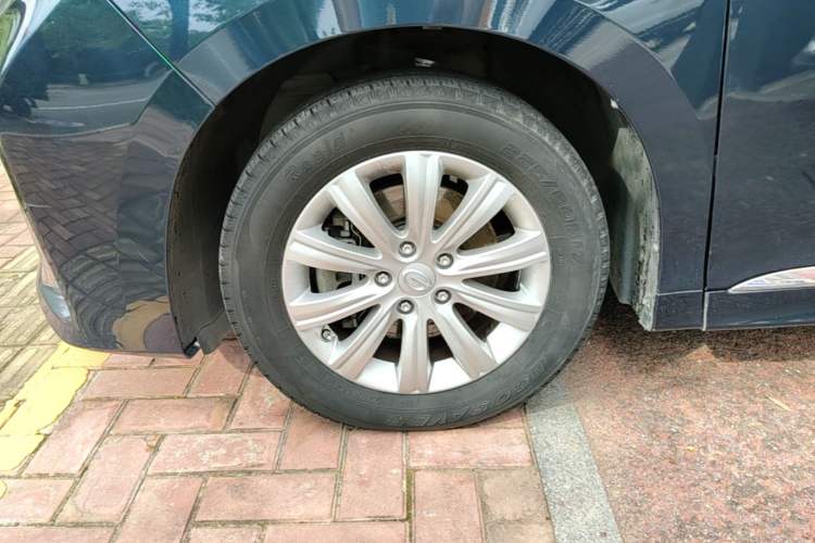 Used GAC Trumpchi M8 2020 Flagship Model 390T Deluxe Edition Left Front Wheel Hub
