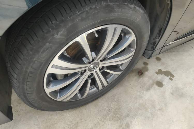 Used GAC Trumpchi M8 2020 Flagship Model 390T Prestige Edition Left Front Wheel Hub