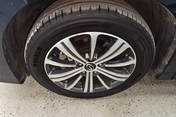 Used GAC Trumpchi M8 2020 Flagship Model 390T Supreme Edition Left Front Wheel Hub