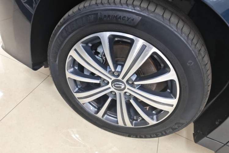 Used GAC Trumpchi M8 2020 Flagship Model 390T Prestige Edition Left Front Wheel Hub