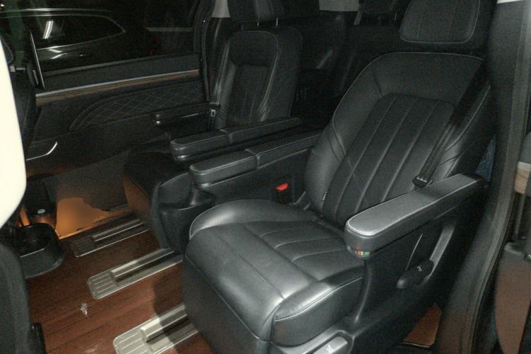 Used GAC Trumpchi M8 2020 Flagship Model 390T Prestige Edition Left Rear Seat