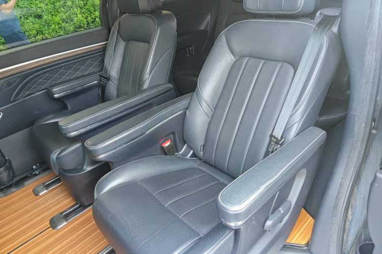 Used GAC Trumpchi M8 2020 Flagship Model 390T Deluxe Edition Left Rear Seat